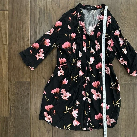 Majora Mid-Sleeve Button Up - Picture 10 of 13